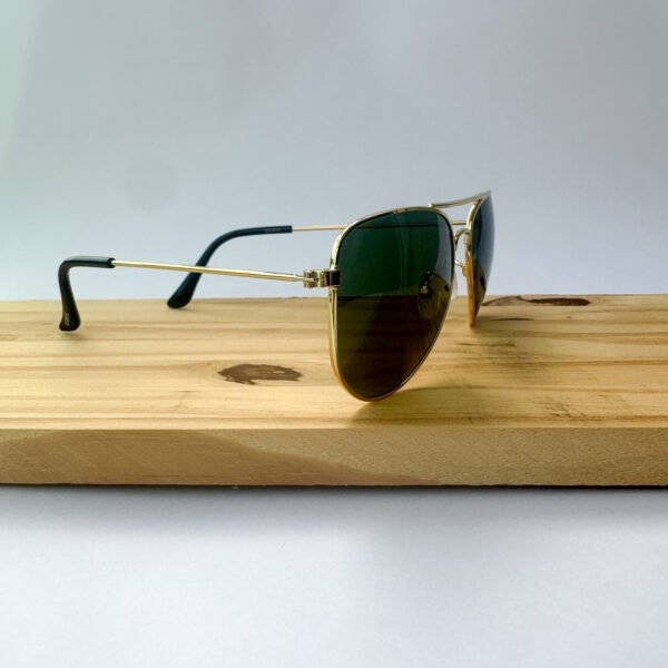 ÓCULOS DE SOL AVIADOR - DOURADO E VERDE - Image 2